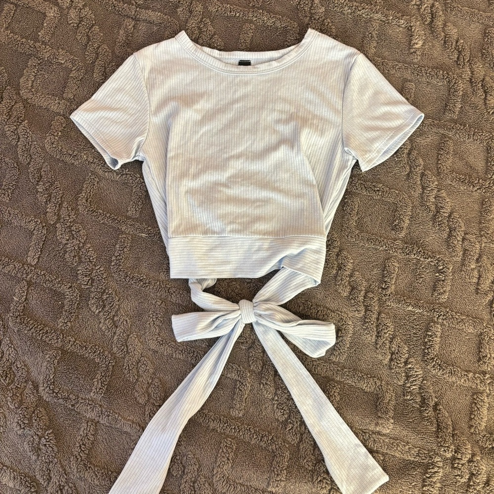New✨ Windsor Women’s Tie Back Crop Top